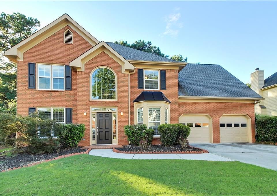 1st image of 450 Chandler Pond Dr