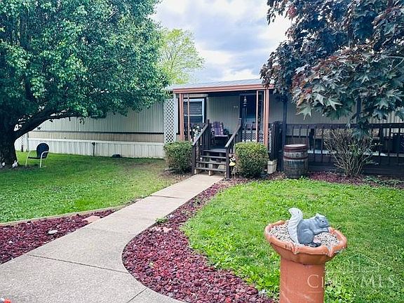 2nd image of 10823 Noble Rd