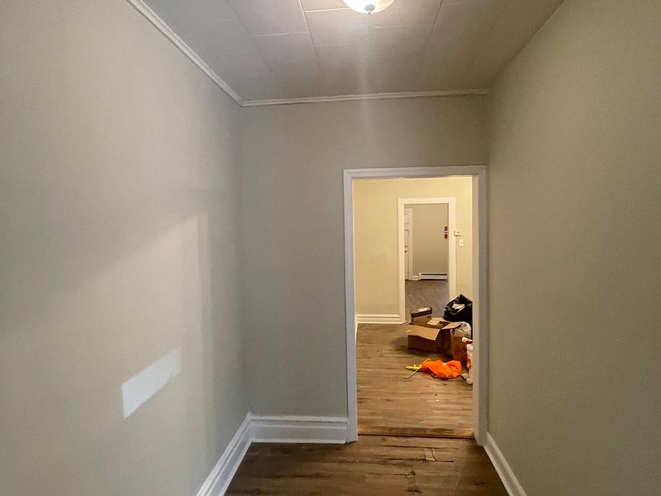 1st image of 187 Parker St APT 1