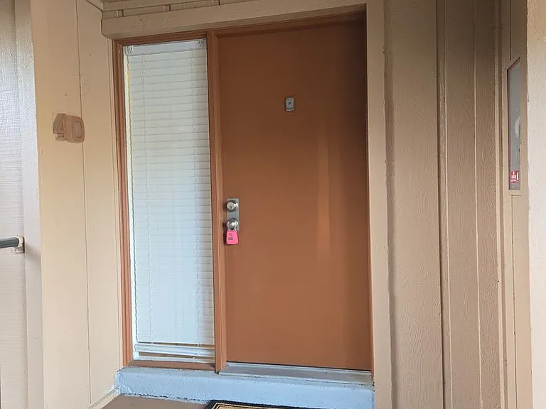 160 Live Oak Woods Ct #4D — Photo 3