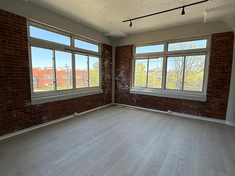275 Chapel St #3A — Photo 8