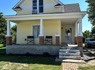 302 W Taft St, Norton, KS 67654