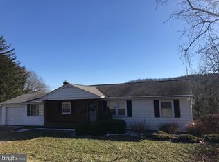 17 Longview Dr, Schuylkill Haven, PA 17972
