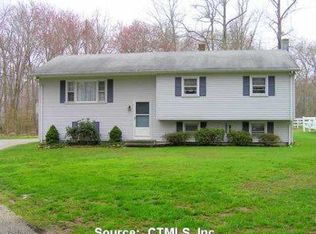 17 Nutmeg Dr, Clinton, CT 06413