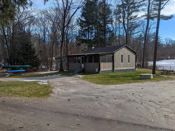 15 Seaward Road, Turner, ME 04282