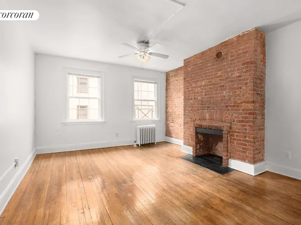 729 Greenwich Street J24 image 3 of 8
