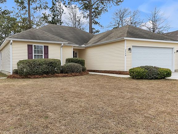 2nd image of 2724 Pineview Dr