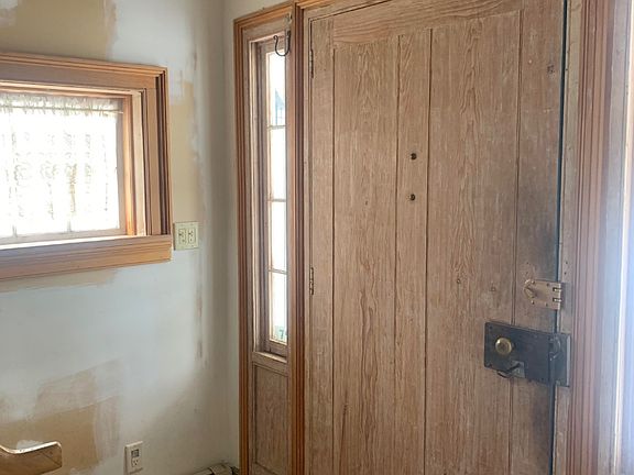 5th image of 209 Mohawk Dr
