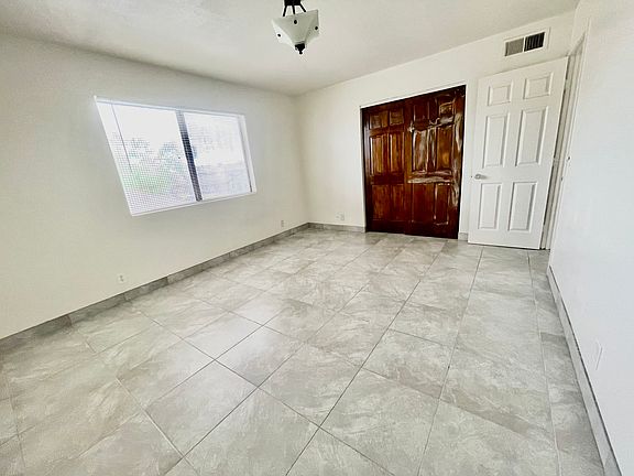 5th image of 1307 N 84th Pl