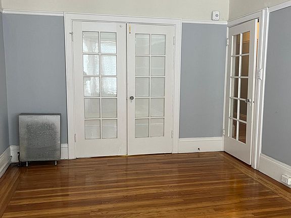 4th image of 3151 Franklin St #5