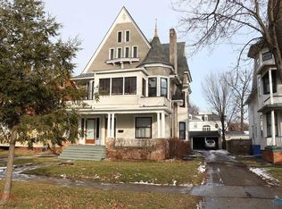 2254 Glenwood Ave, Toledo, OH 43620