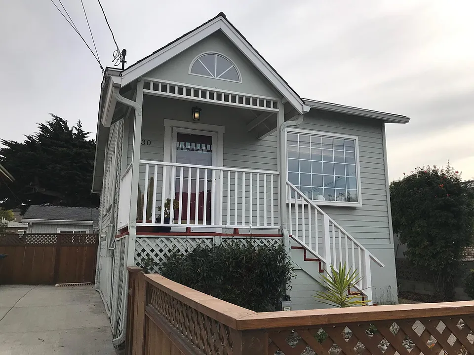 30 Portola Ave