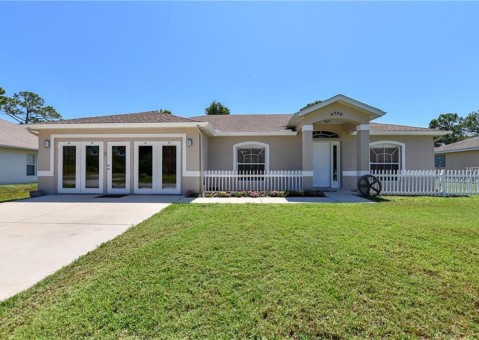 1st image of 4208 Fernway Dr