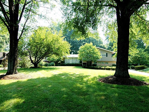 2nd image of 3516 Niblick Ct