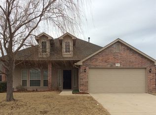 2501 Rookhaven Ln, Yukon, OK 73099