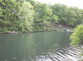 16 Neffwood Ln, Bella Vista, AR 72715