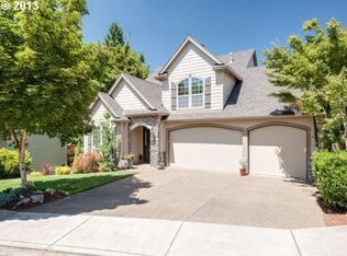 8245 SW Hayden Dr, Beaverton, OR 97007