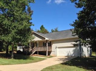 373 New Hope Ln, Cornelia, GA 30531