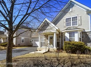 816 Peter Ct, Indian Creek, IL 60061