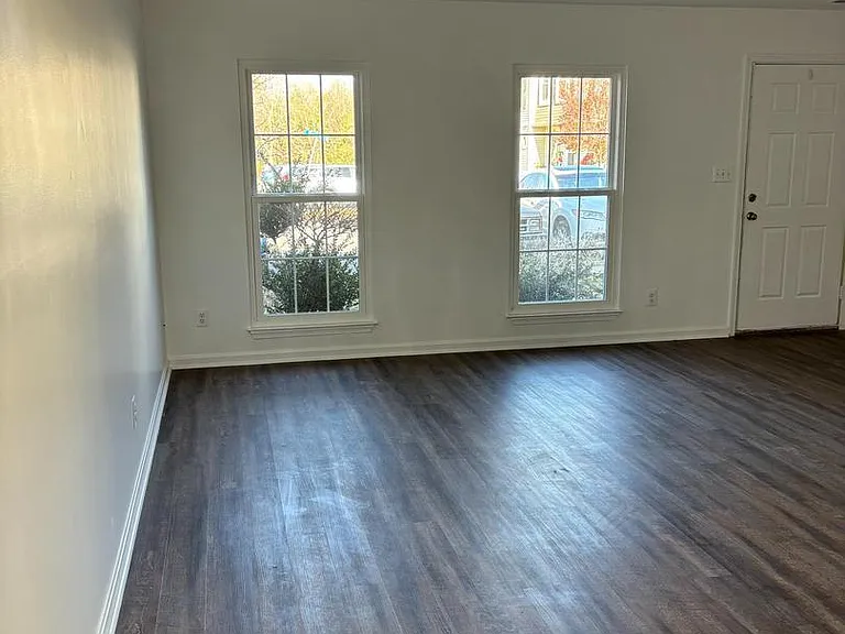5108 Brooke Valley Ct — Photo 3