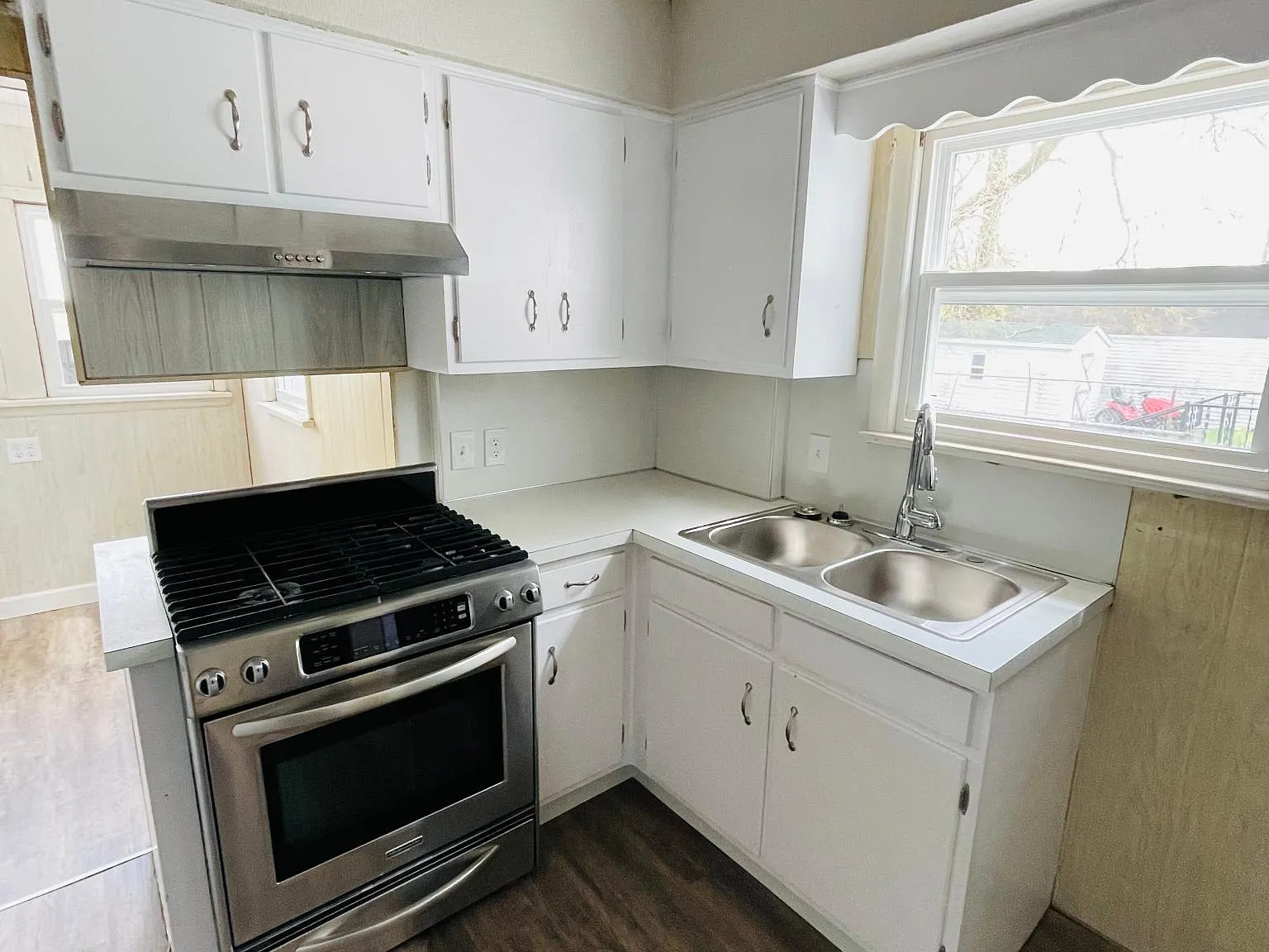 521 Shasta Dr — Photo 4