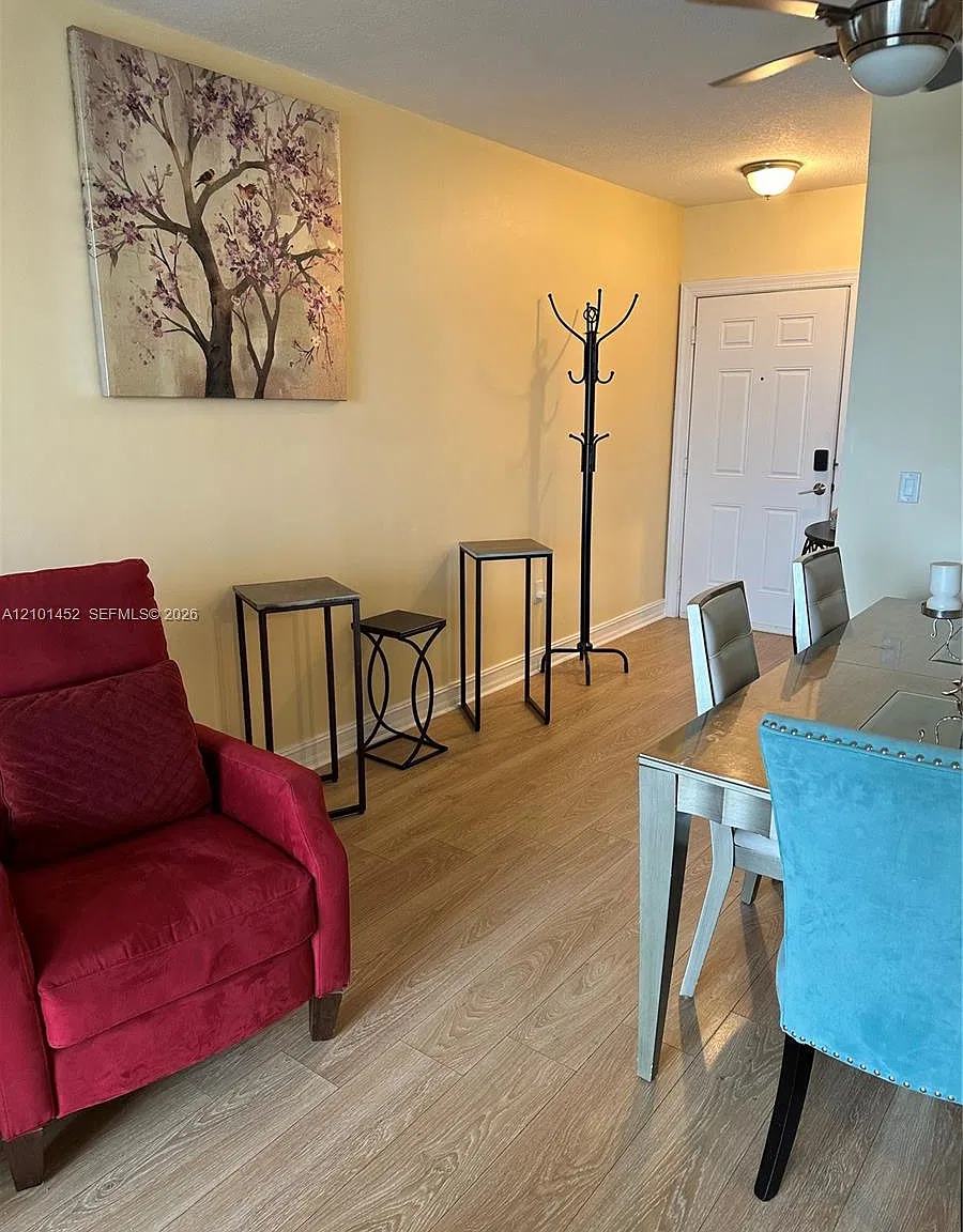 Mediterranea Condo — Photo 2