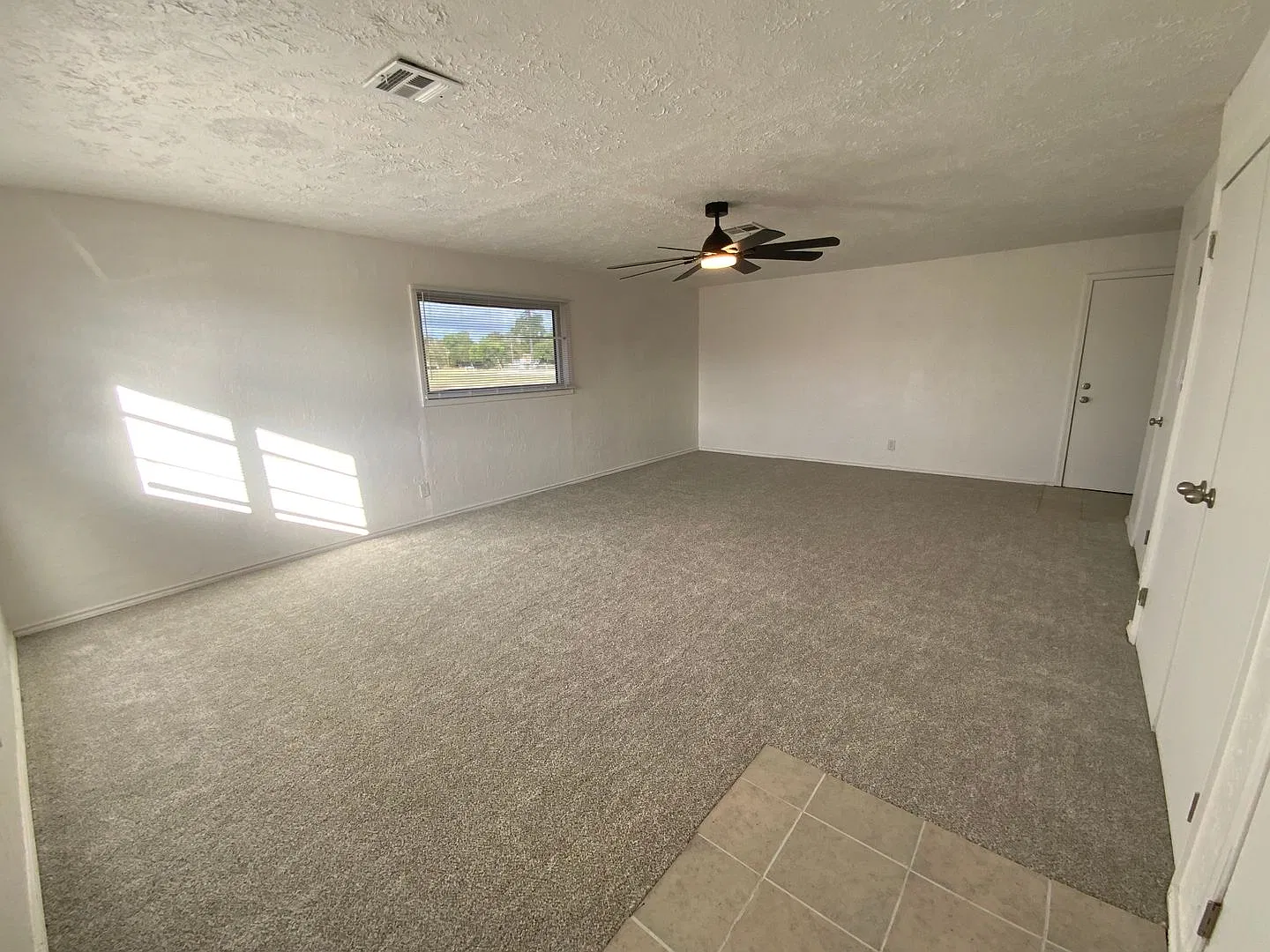 3831 NW Bell Avenue — Photo 4