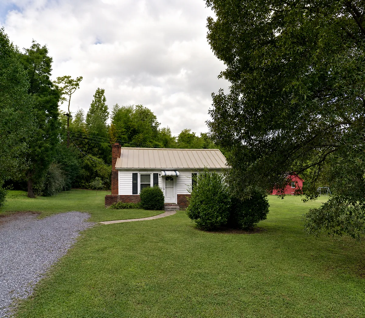 Building Photo - 1701 Lawing Rd