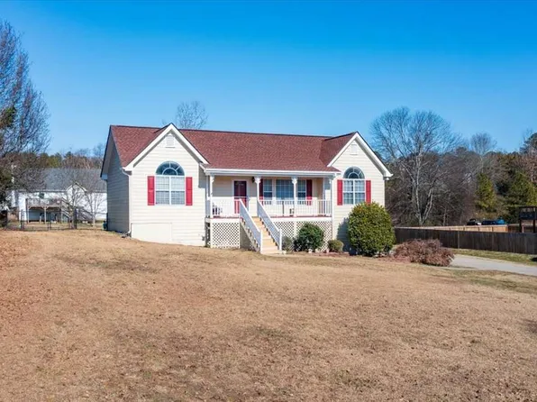 718 Calloway Dr, Rockmart, GA 30153
