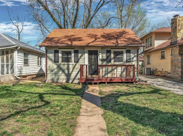 718 SW Wayne Ave, Topeka, KS 66606