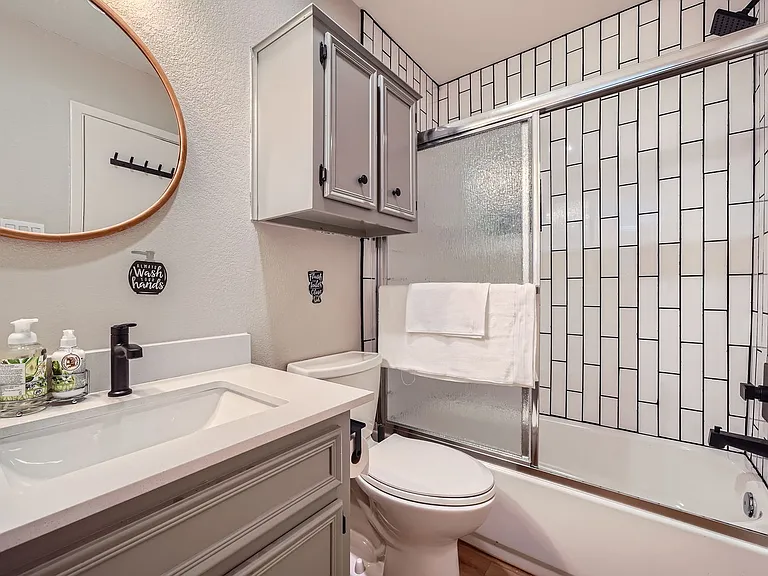 4508 Elwood Rd #A — Photo 9
