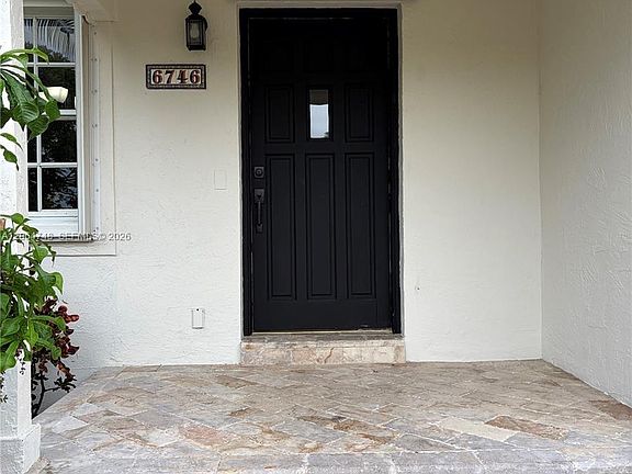 3rd image of 6746 SW 32nd Ter