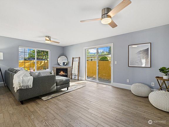3rd image of 5615 East Drive