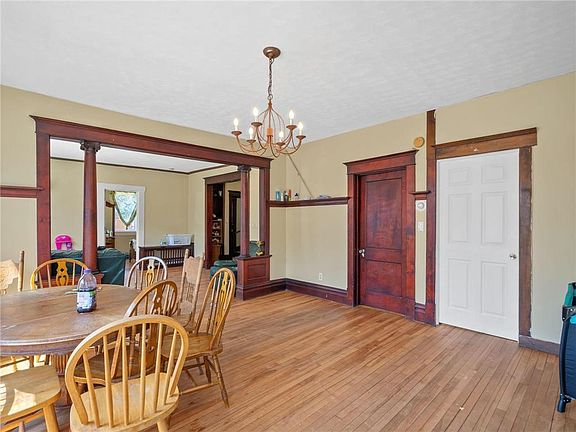 5th image of 3213 Minnehaha Ave