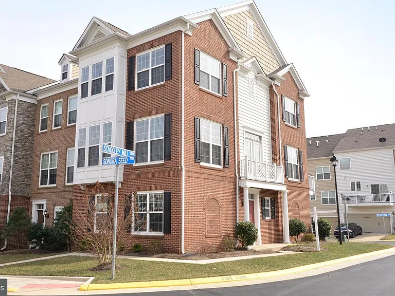 25496 Schooley Mill Ter — Photo 2