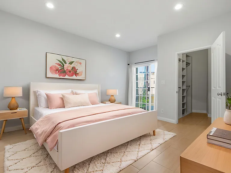 10650 Kinnard Ave #104 — Photo 4