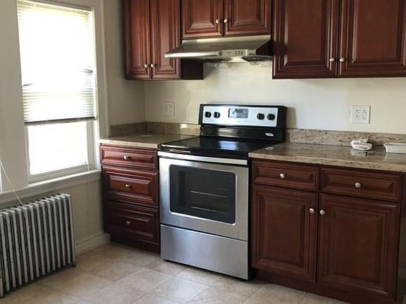 2nd image of 55 Hodges Ave #2L