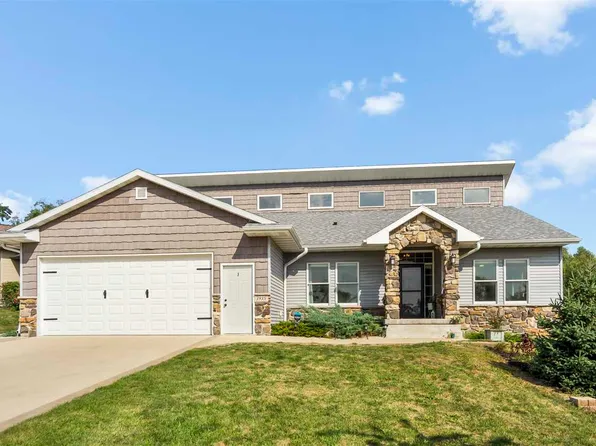 1935 Rogers Creek Rd, Ely, IA 52227