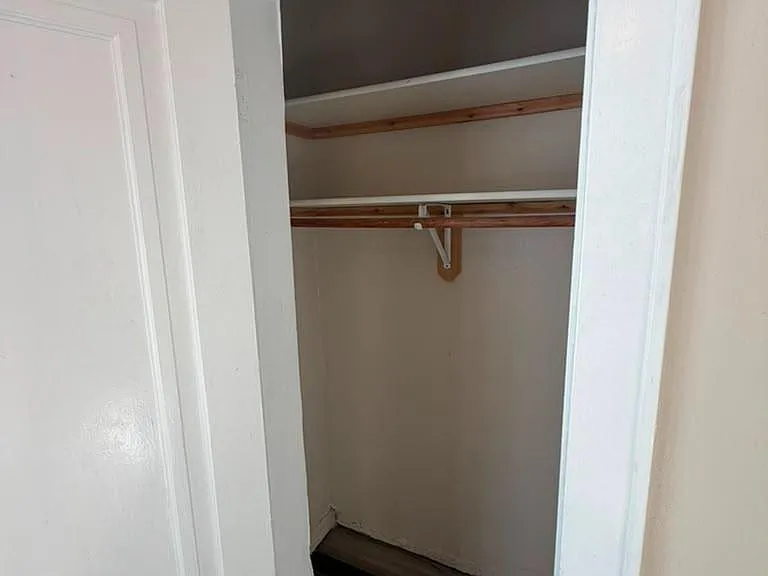 Unit Photo