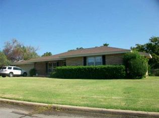 3607 NW Nob Hill Dr, Lawton, OK 73505