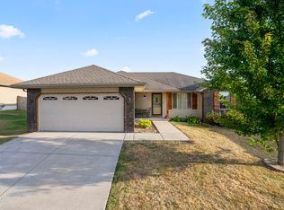 508 Bradford Pear Ave, Clever, MO 65631