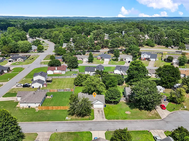 13 Holly Brook Cv — Photo 31