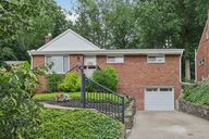 Roycroft Ave-S2607r001