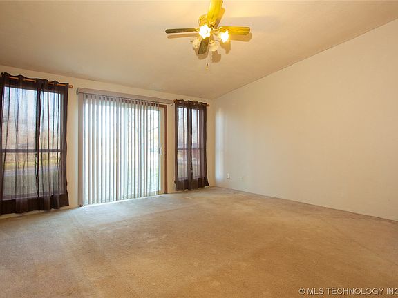 5th image of 359 E Harrison Ave