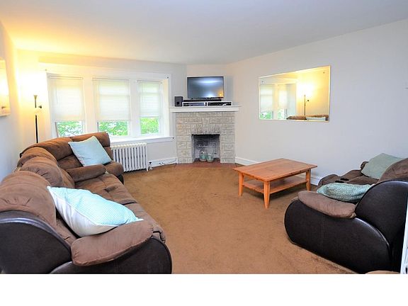 5th image of 4616 Woodland Ave