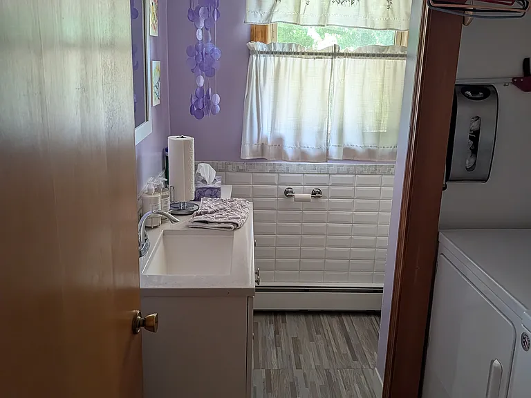 10 Sherwood Ln — Photo 11