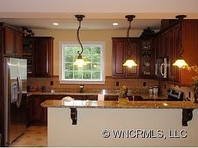 2nd image of 39 Rose Of Sharon Way