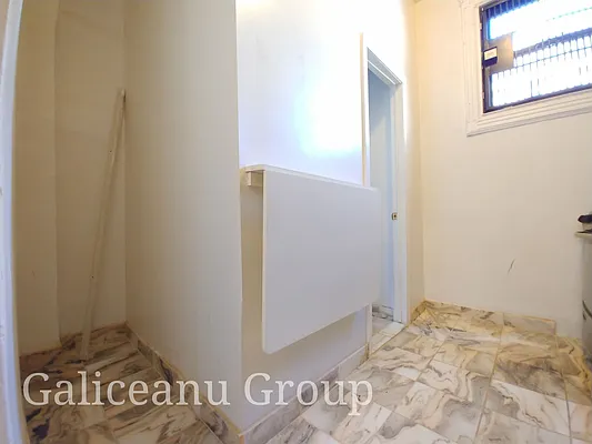 Rented by Lexington Real Estate Group | media 23