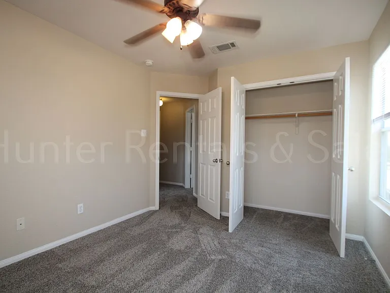 6712 Taree Loop — Photo 28