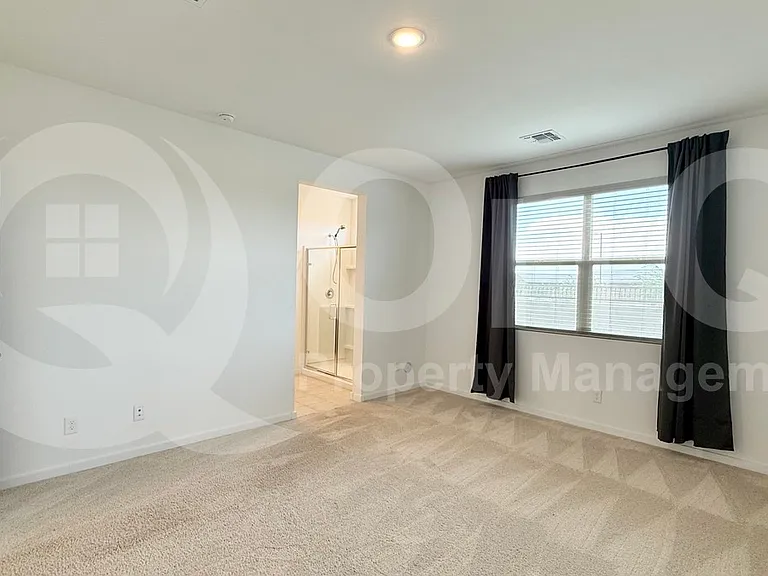 19973 W Rancho Dr — Photo 2